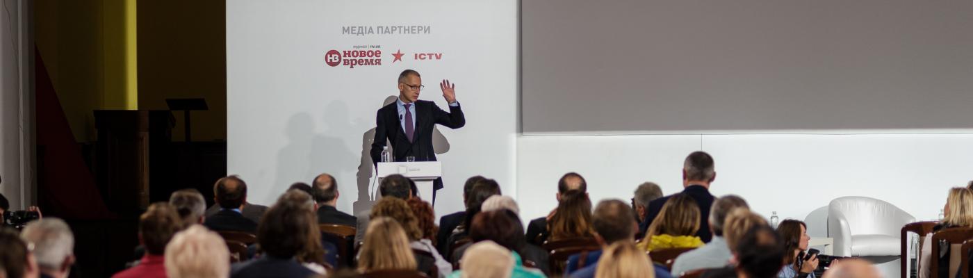 Ложкин, Кличко и посол Израиля открыли премьерный показ фильма «Путь в Бабий Яр»